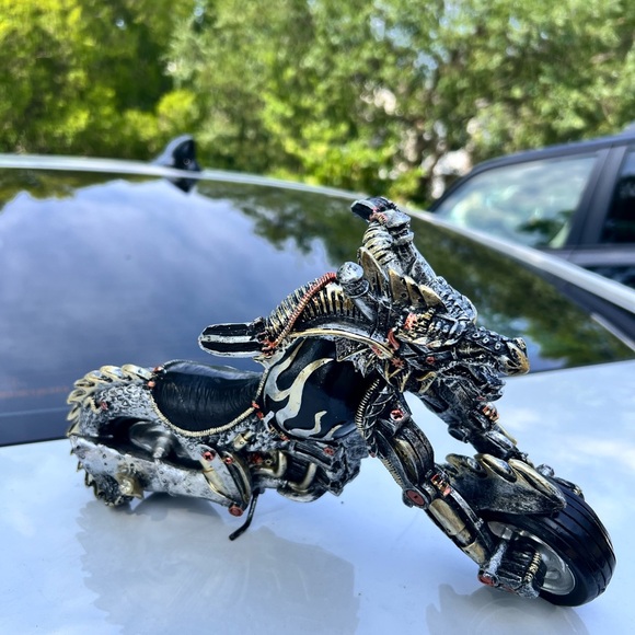 Nemesis Now Dracus Birota Steampunk Dragon Motorcycle Figurine 29cm - Picture 1 of 3